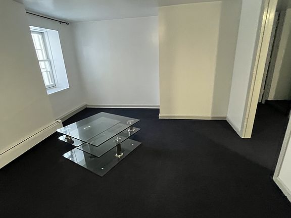 4th image of 147 Union Ave Floor 1