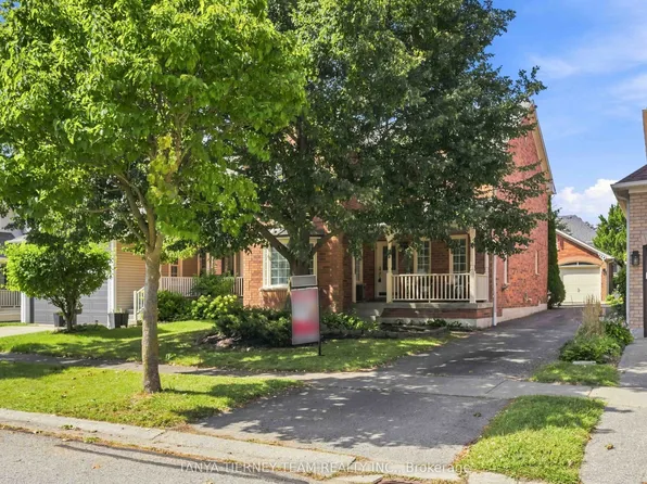 36 Zachary Pl, Whitby, ON L1M 1E1