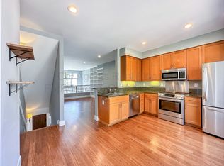 2004 Market St, Oakland, CA 94607