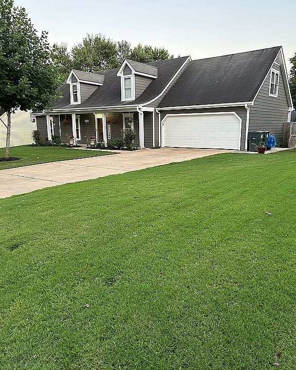 2nd image of 319 Taraview Rd