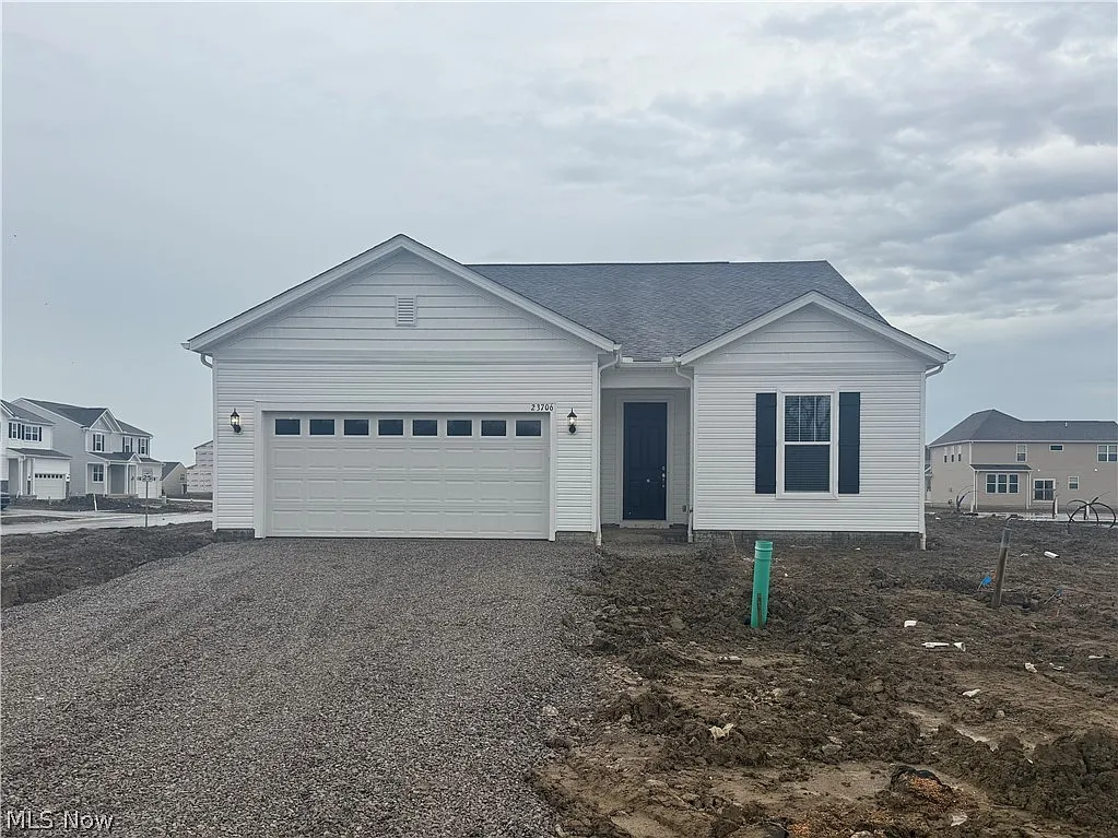 23706 Wallys Way photo 1