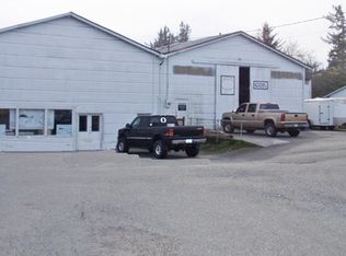 425 Mill Beach Rd, Brookings, OR 97415