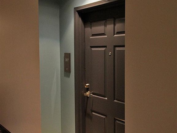 Entrance into apartment