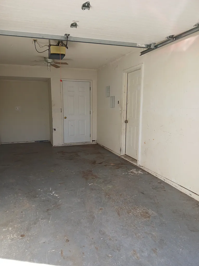 Building Photo - 1412-1414 Godas Dr