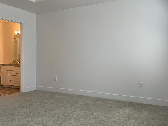 5th image of 3839 W Kinglassie Ln