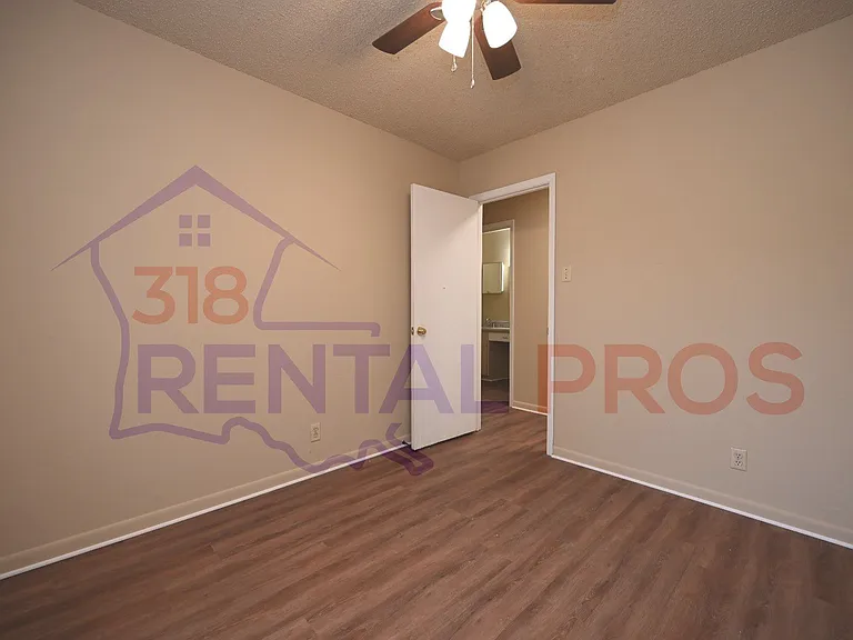 1701 W California Ave — Photo 18
