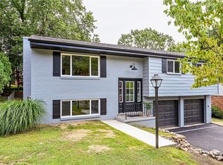 115 Hetherton Dr, Pittsburgh, PA 15237