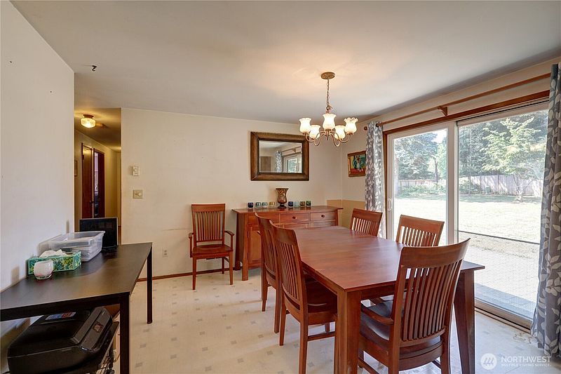 5th image of 4205 Regency Place