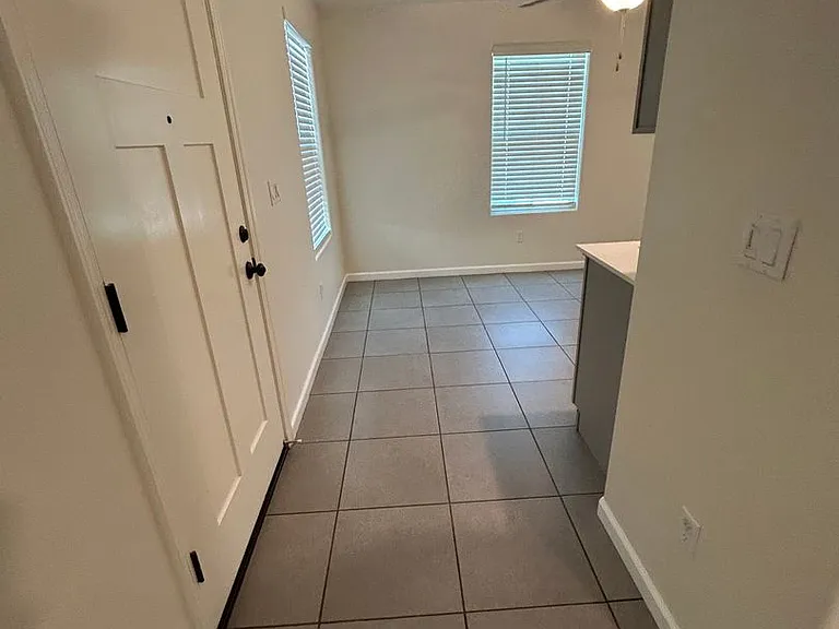 2249 Hough Ave — Photo 6