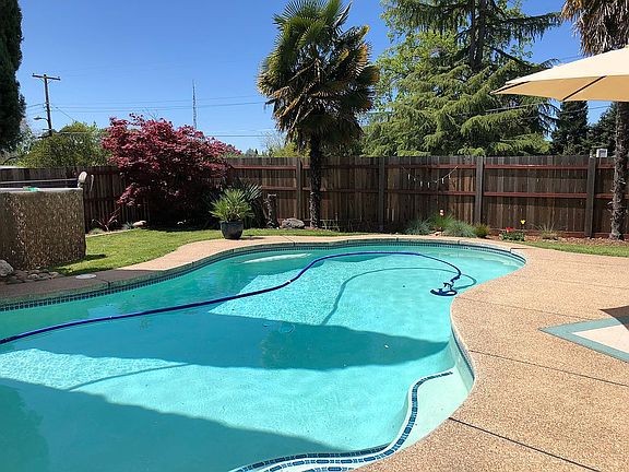 5th image of 151 Dolores Dr