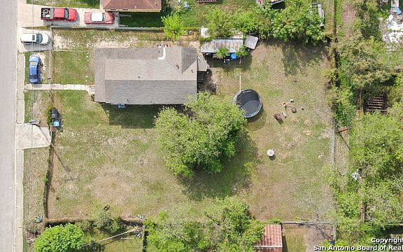 3rd image of 543 Westfall Ave