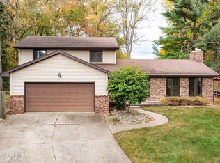 2732 Ralphwood Dr, Toledo, OH 43613