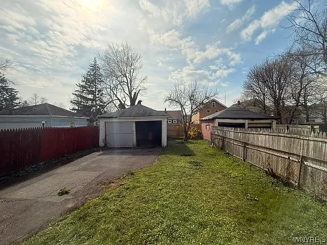 140 Parkridge Ave — Photo 12