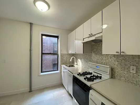 Rented by Realify LLC | media 4