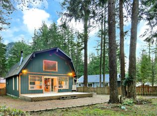 301 Flair Valley Dr, Maple Falls, WA 98266