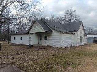 7775 E Church St, Dugger, IN 47848
