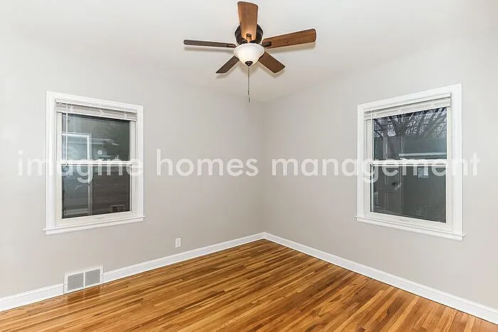 5925 Chicago Ave — Photo 9