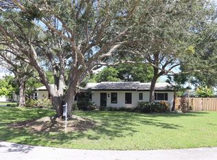 17191 SW 85th Ave, Palmetto Bay, FL 33157