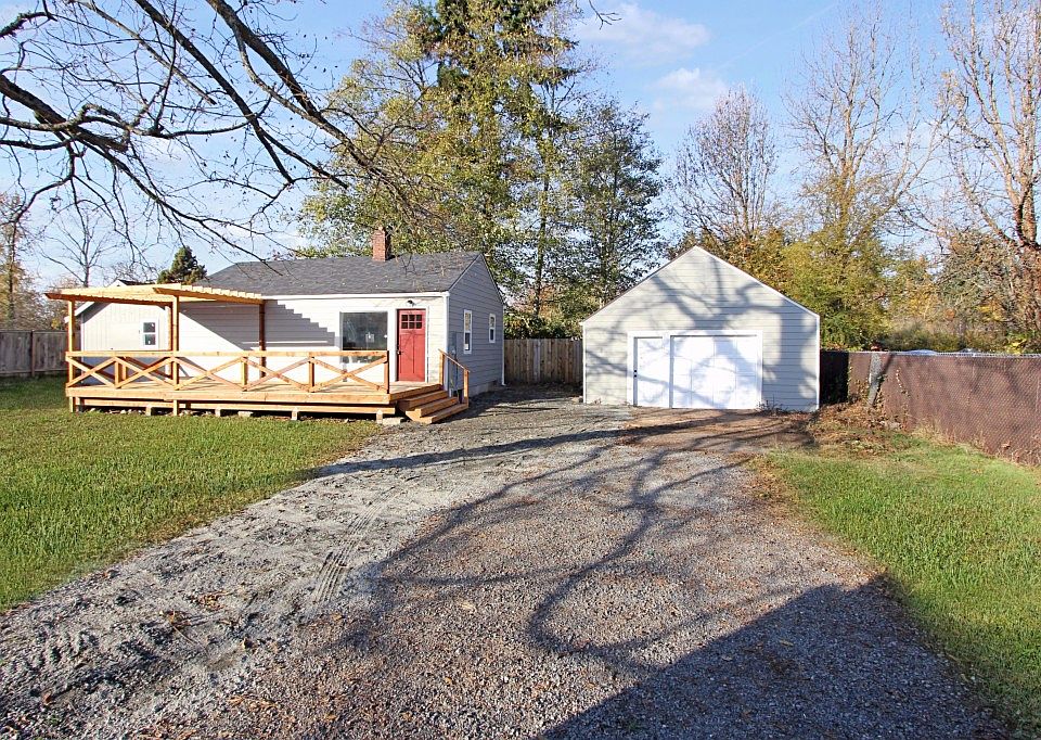 1st image of 1025 S 84th St