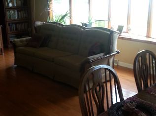 2591 E 10th St, Hobart, IN 46342