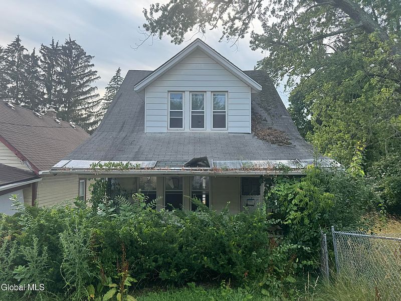 2nd image of 17 Cortland Street