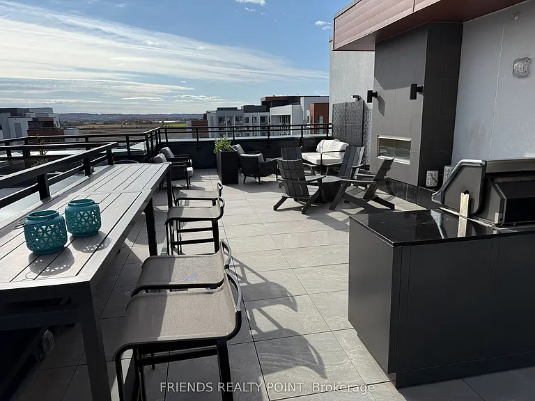 460 Gordon Krantz Ave #218 — Photo 17