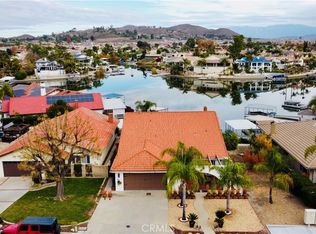 24036 Continental Dr, Canyon Lake, CA 92587