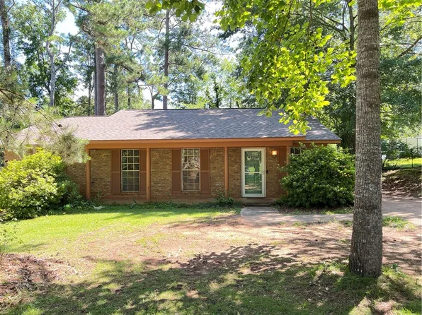 1008 Gentry Dr, Auburn, AL 36830