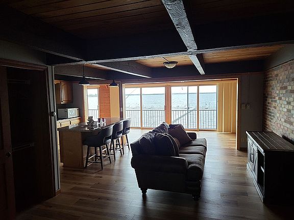 3rd image of 9151 Breezy Point Dr APT 426