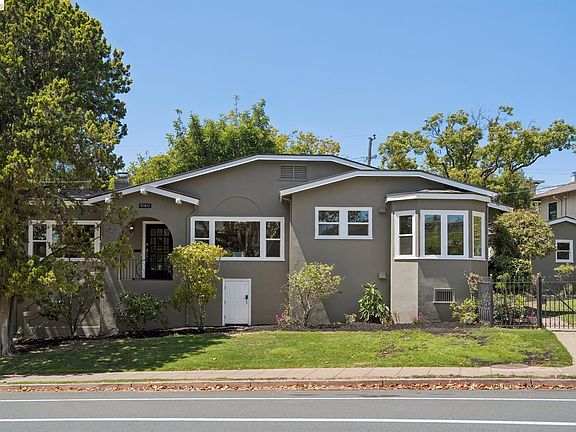 4th image of 1080 Monterey Ave