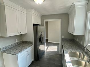 20 Warren Dr, Portsmouth, VA 23701