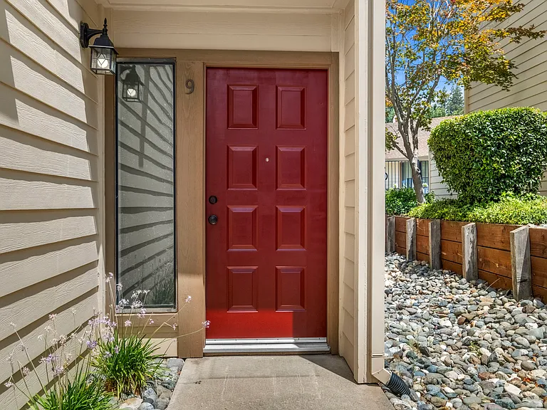 5607 Walnut Ave #9 — Photo 5