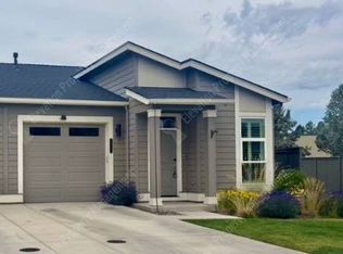 20705 SE Iron Horse Ln, Bend, OR 97702