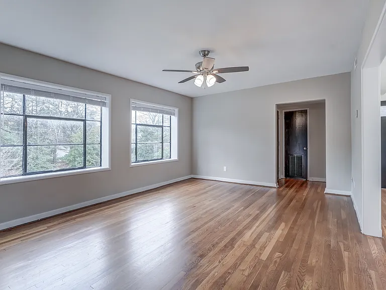 101 Tempsford Ln #H — Photo 11