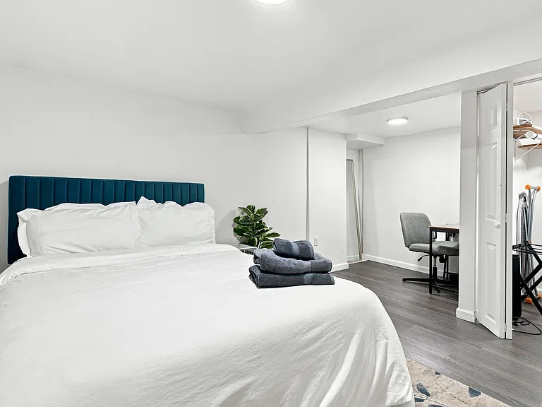 195 Sylvan Ave #1B — Photo 13
