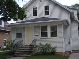 915 S Irwin Ave, Green Bay, WI 54301