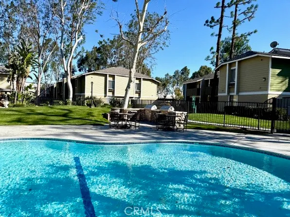 3535 Banbury Dr APT 88, Riverside, CA 92505