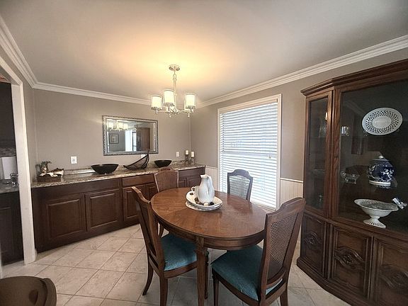 5th image of 455 Jacaramba Ct