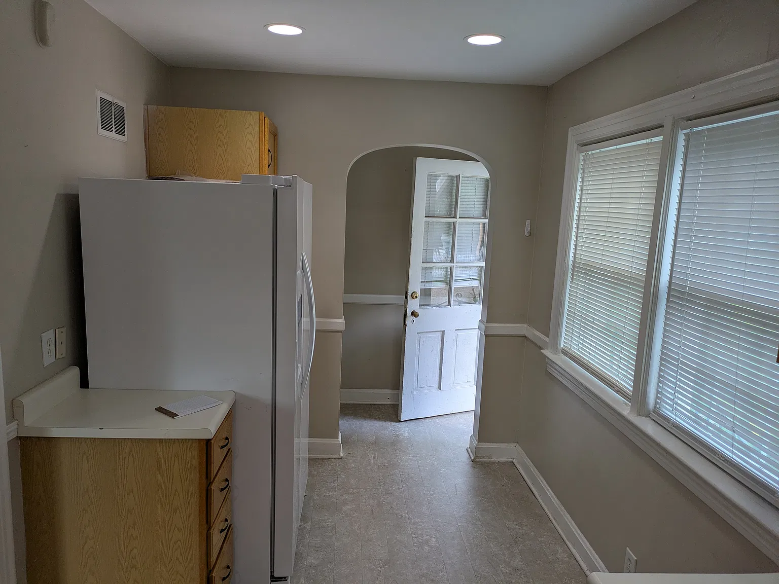 3408 Hycliffe Ave — Photo 3