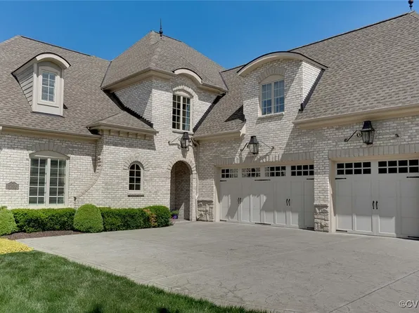 2392 Bel Crest Cir, Midlothian, VA 23113