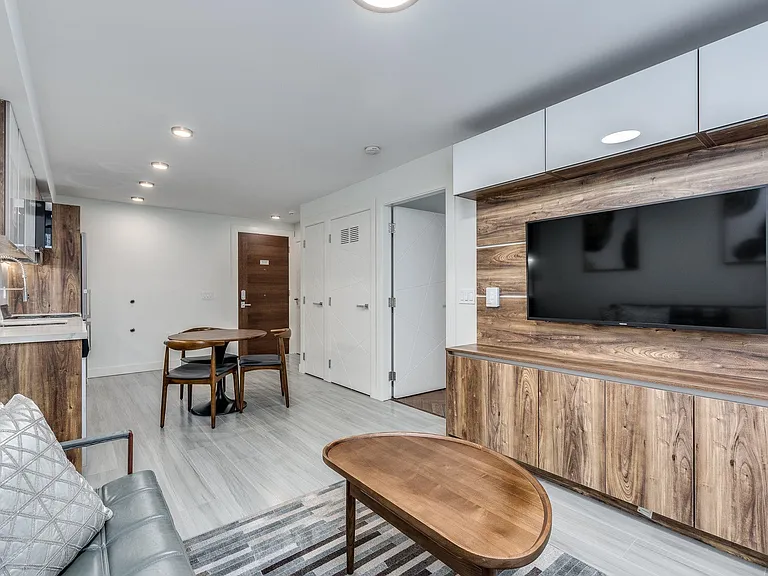 1168 Pendrell St #102 — Photo 9