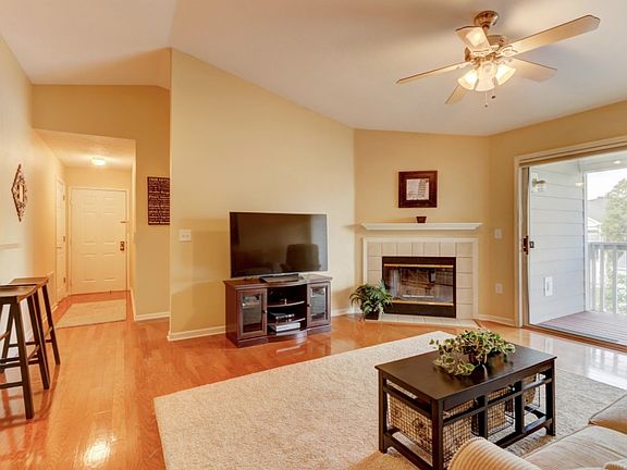 3rd image of 6581 Brigham Sq