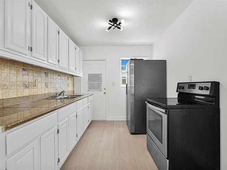 151 NW 42nd St #1 — Photo 9