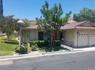 19431 Oak Crossing Rd, Santa Clarita, CA 91321