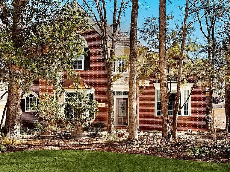 6 Thornbush Pl — Photo 1