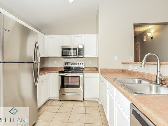 4th image of 14702 N 124th Ln