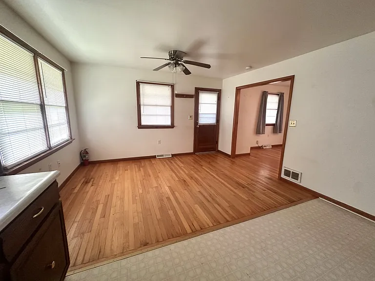337 County Line Dr — Photo 4
