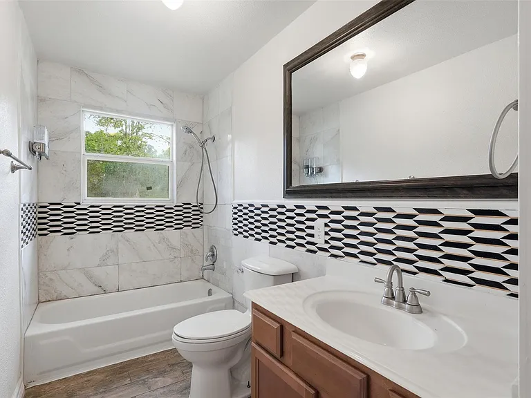 26462 Spanish Oaks Dr — Photo 12