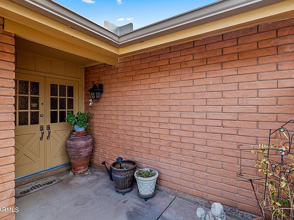 5th image of 3136 W BELMONT Avenue