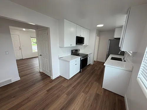 427 Marvista Ln Photo 1